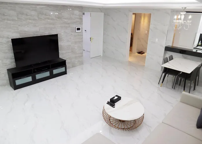 W Centum 4*